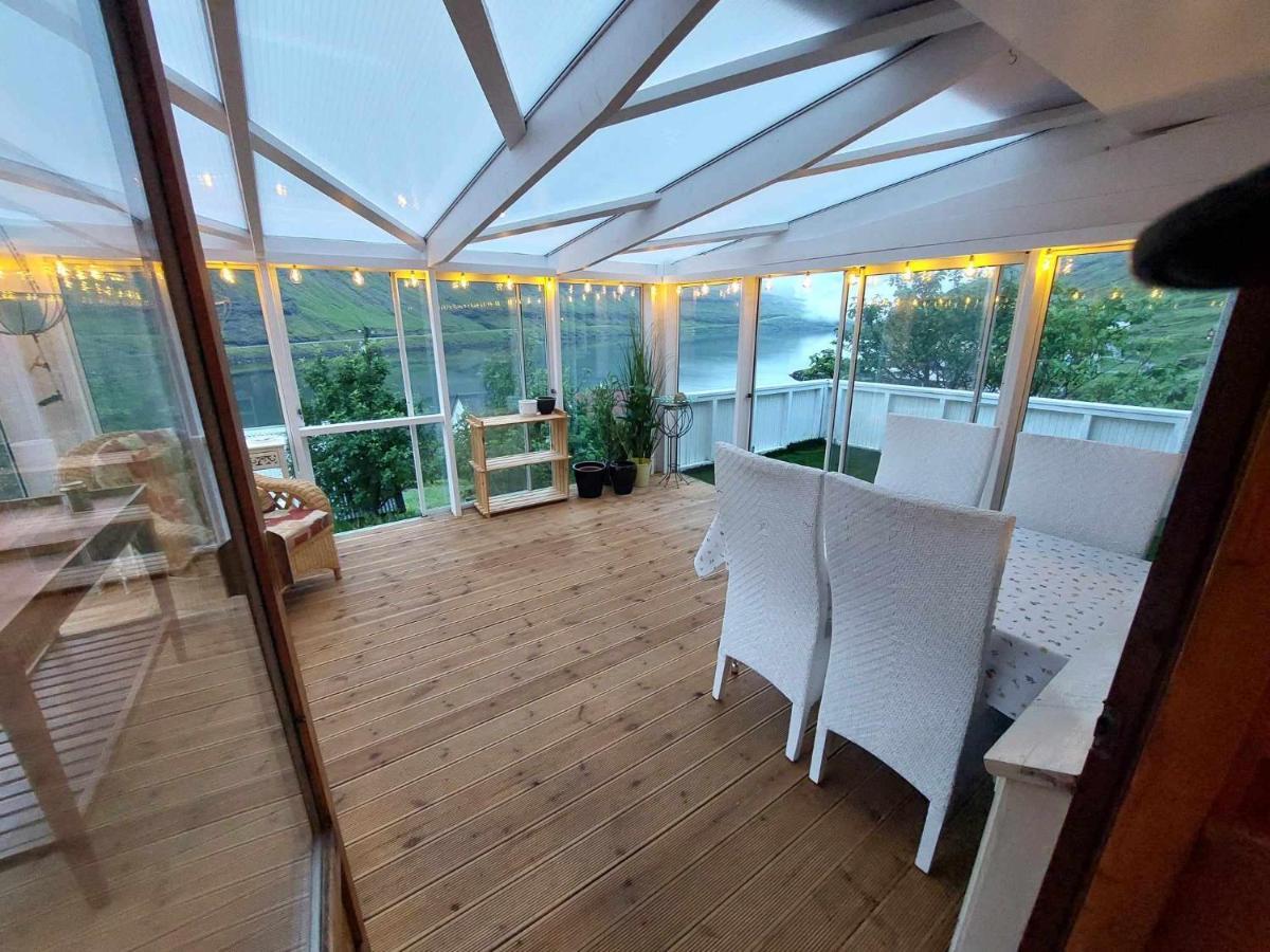 Fjord Guesthouse Funningsfjordur 외부 사진