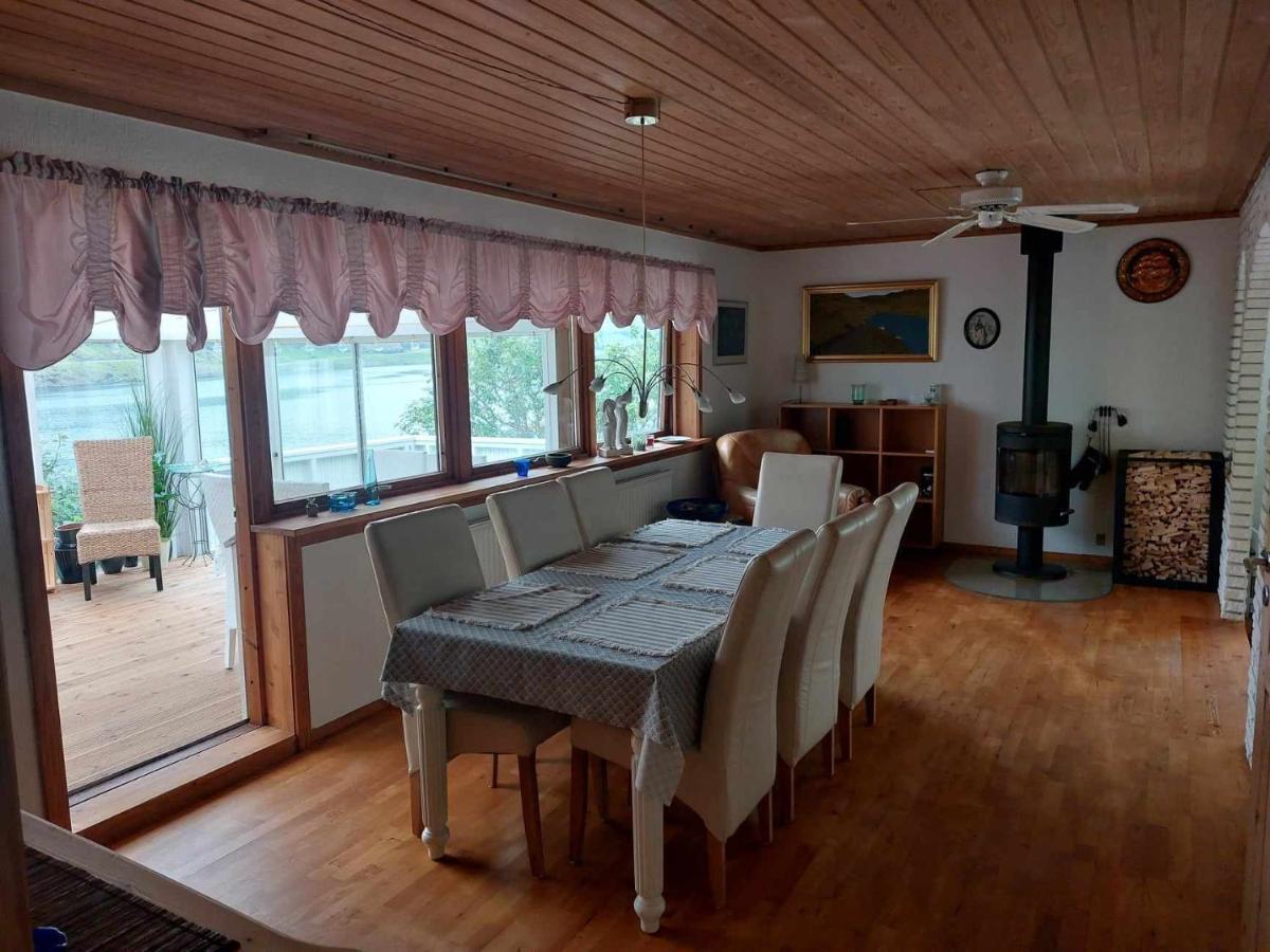 Fjord Guesthouse Funningsfjordur 외부 사진