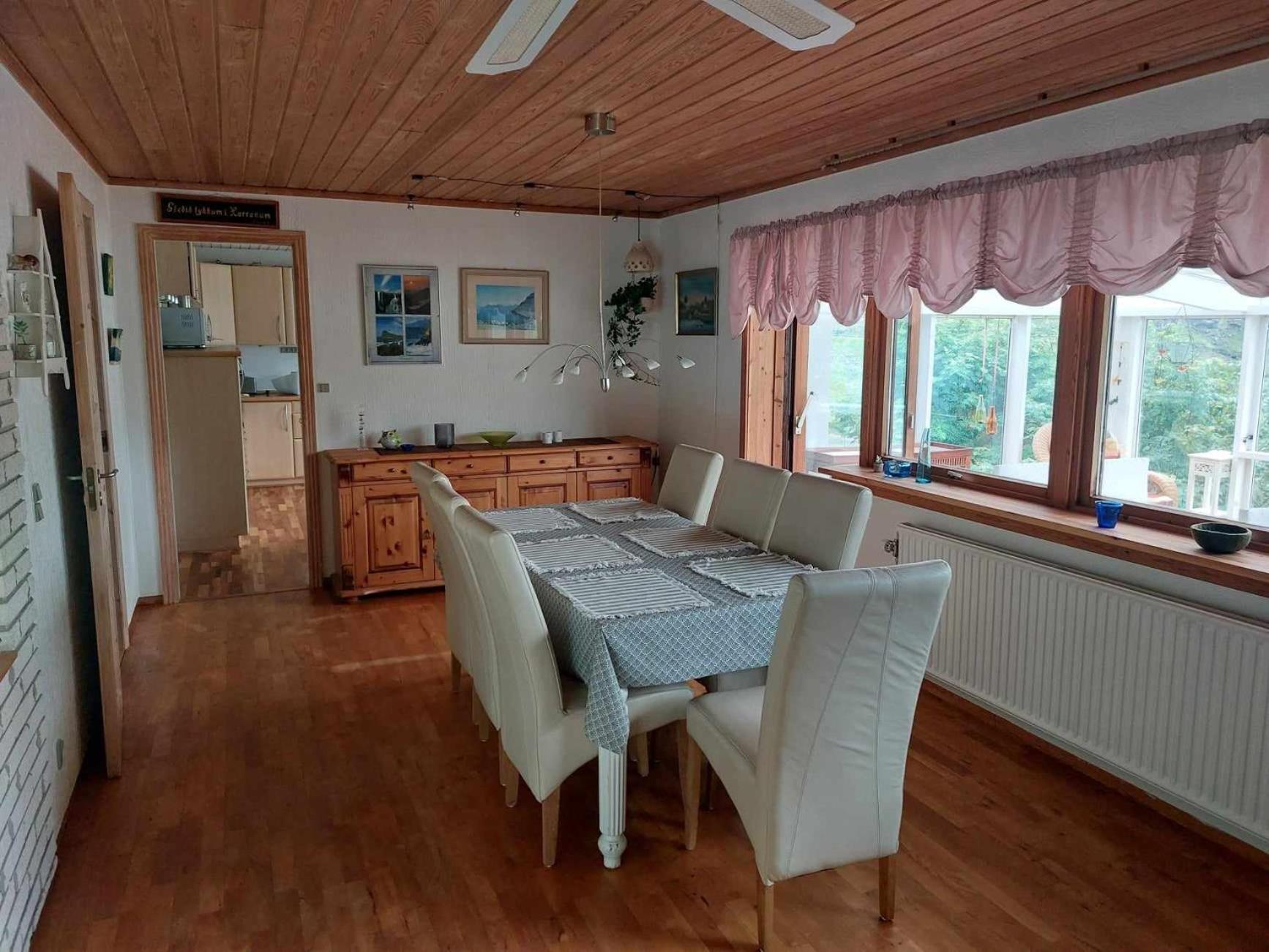 Fjord Guesthouse Funningsfjordur 외부 사진